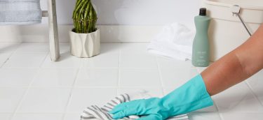 tile-cleaning-mistakes-1901117_hero_0691-358001580a1440e7842cca7063d8f91c